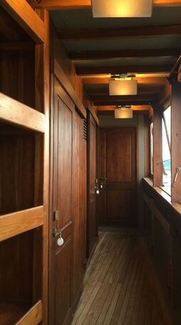 Nyaman Boat - Photo4