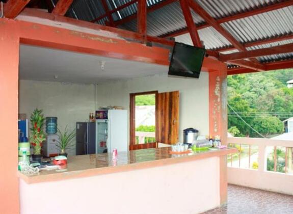 Orange Hotel Labuhanbajo - Photo2