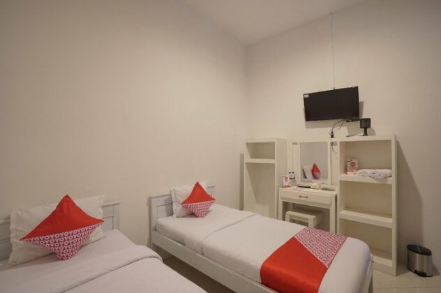 OYO 967 Cajoma Residence - Photo3