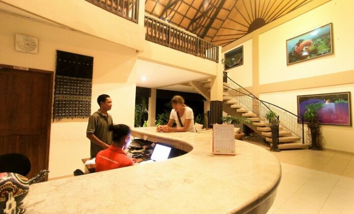 Puri Sari Beach Hotel - Photo4