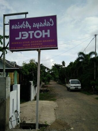 RedDoorz near Komodo Airport - Photo4