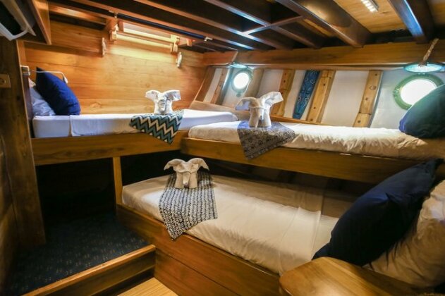 Tanaka Liveaboard - Photo5
