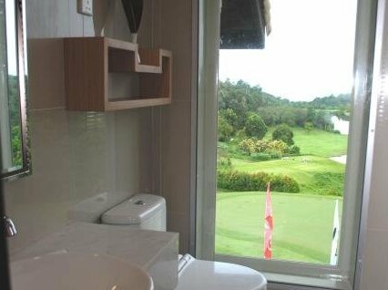 Ria Bintan Golf Lodge - Photo5