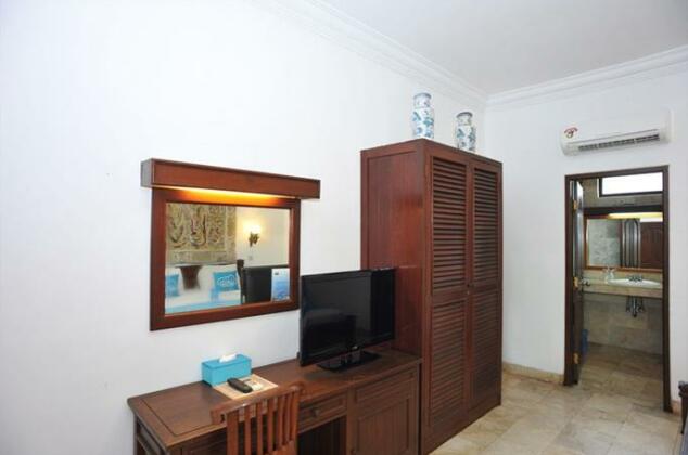 Airy Legian Werkudara Kuta Bali - Photo2
