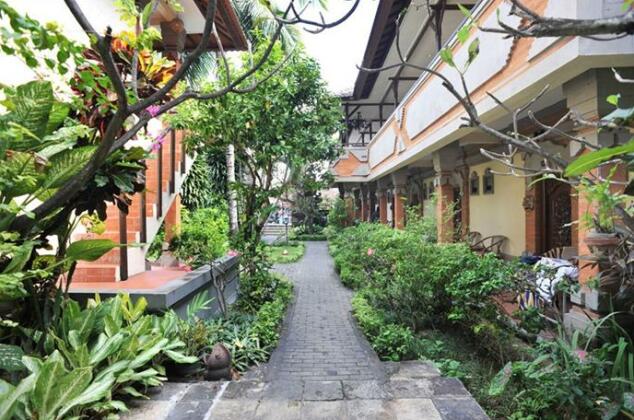 Airy Legian Werkudara Kuta Bali - Photo5