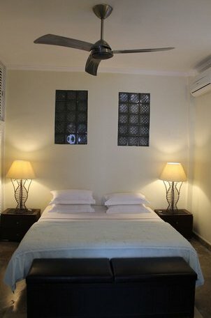 Bali Court Hotel & Apartment - Photo3