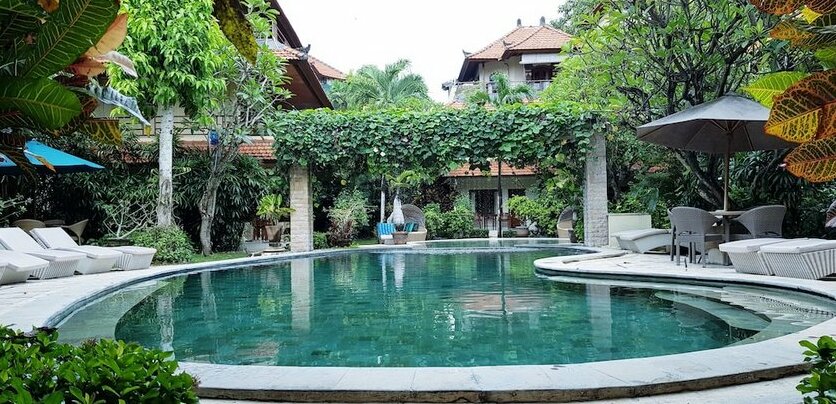 Kusnadi Hotel - Photo2