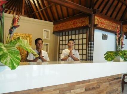 Maharta Beach Resort Legian Bali - Photo2