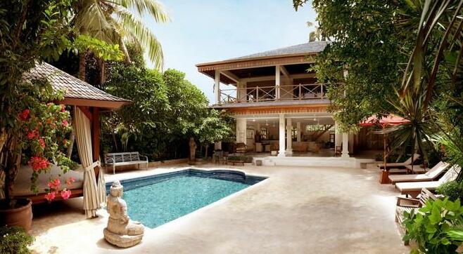 Right By the Beach 5 Bed Villa Seminyak - Photo2