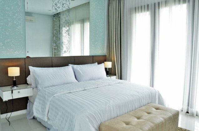 Elok Villa Dago Private Pool - Photo5
