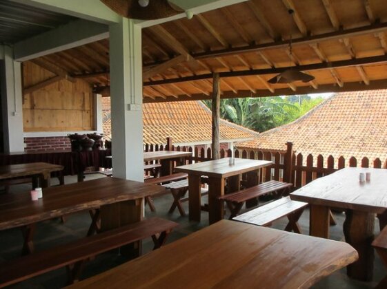 Lembur Incu Syariah Villa & Resto - Photo4
