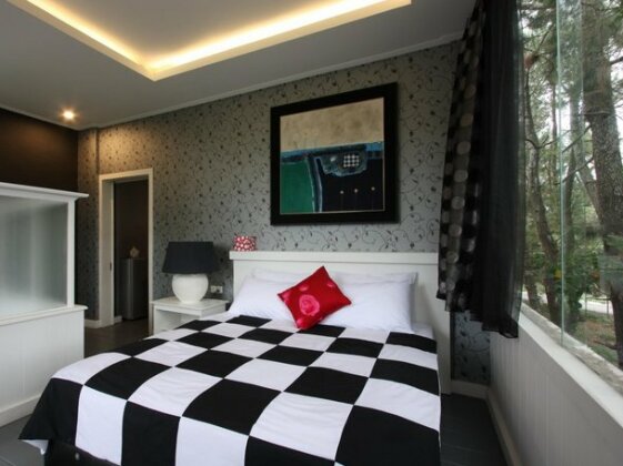 The Peak Home - Photo2