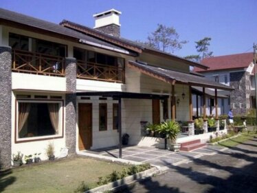 Villa Jason Lembang