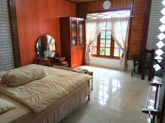 Wooden House Lembang - Photo3