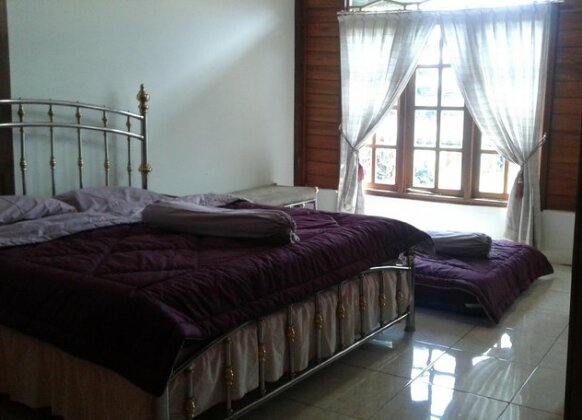 Wooden House Lembang - Photo4