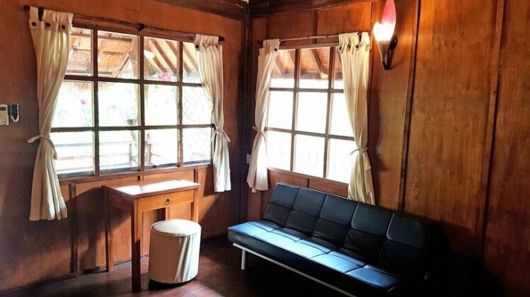 Adeng-Adeng Bungalows - Photo4