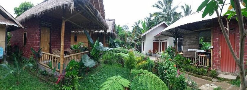 Ariel Bungalow Tetebatu - Photo2