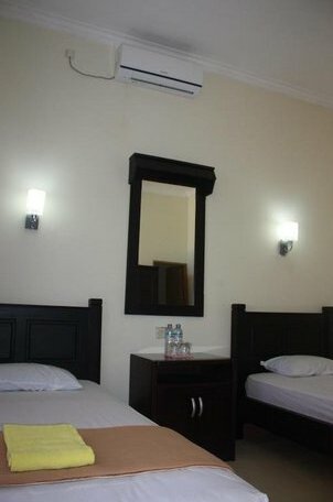 Batu Layar Hotel - Photo5