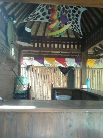 Deny's Home Stay - Photo4