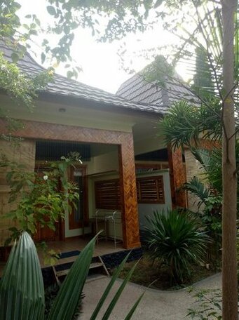 Dua Musim Inn - Photo2