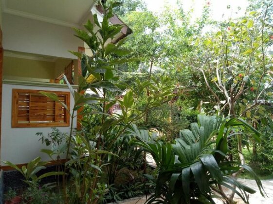 Dua Musim Inn - Photo3