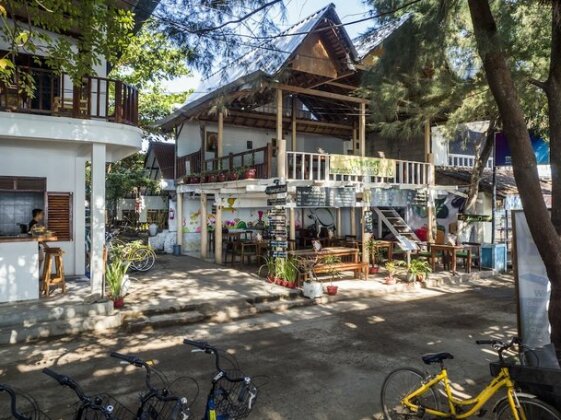 Gili Turtle Beach Resort - Photo4