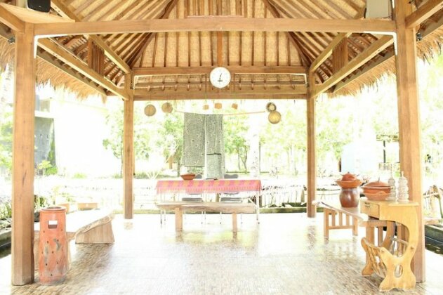 Gondang Beach Hotel - Photo2