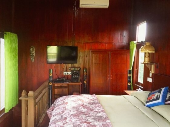 Mahogany Cottage - Photo3