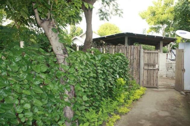 Mbah Mek Trawangan Homestay - Photo5