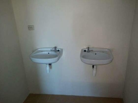 Pine Tree Hostel and Cottage - Photo2