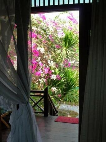 Tanah Qita Bungalows - Photo4