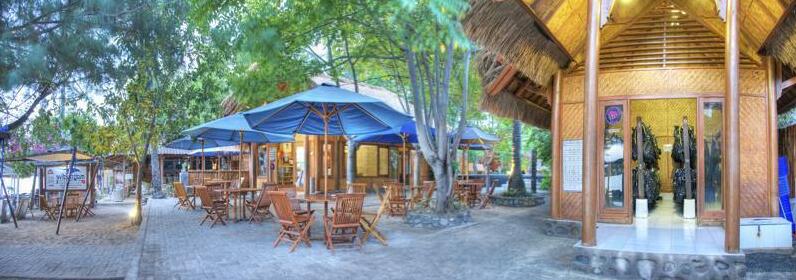 The Waterfront Hotel Lombok - Photo3