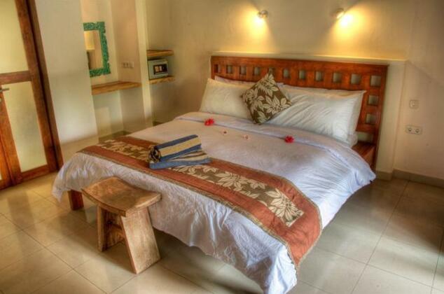The Waterfront Hotel Lombok - Photo4