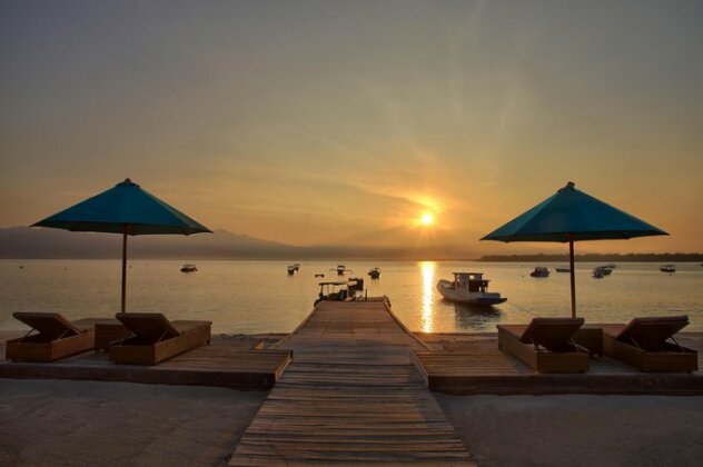 Vila Ombak Hotel - Photo4