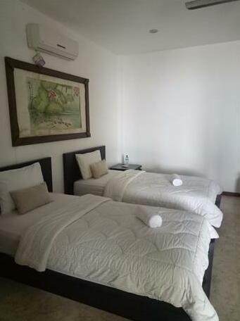Villa Indah Batu Layar - Photo3