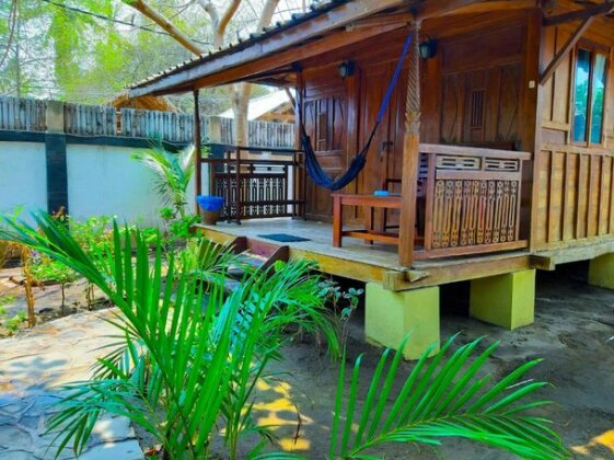 Zipp Bar Restaurant & Bungalows - Photo4