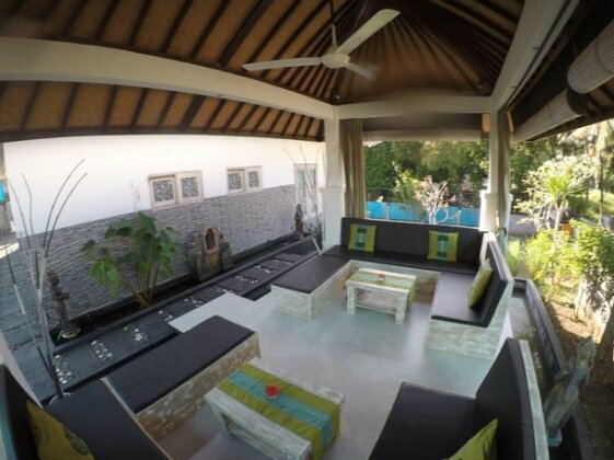 Araminth Villa - Photo3