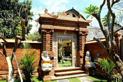 Lovina Bali Jegeg Villa