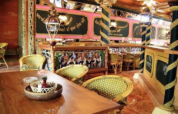 Rattan Resto - Photo2