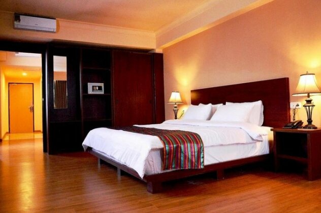 Istana Hotel and Resort - Photo5