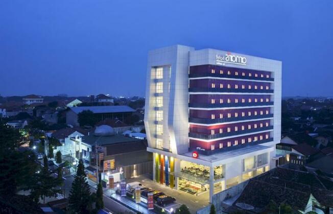 Amaris Hotel Madiun - Photo2