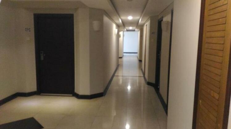 Hotel Kharisma Madiun - Photo2
