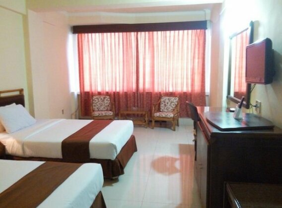 Hotel Merdeka Madiun - Photo2