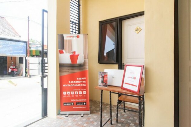 RedDoorz Syariah near Politeknik Negeri Madiun - Photo4