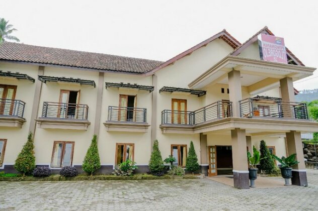 SPOT ON 2448 Hotel Tlogorejo 2 - Photo2