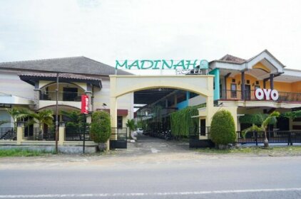 OYO 2715 Hotel Madinah Syariah