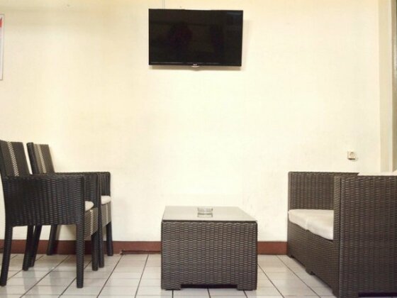 Hotel Sumber Waras - Photo2
