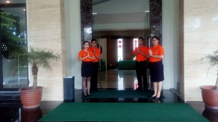 The Oxalis Regency Hotel Magelang - Photo4