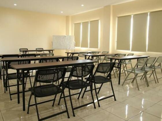 Daya Hotel - Photo2
