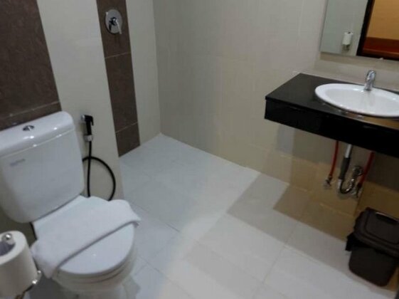 Grand Cendrawasih Hotel - Photo2
